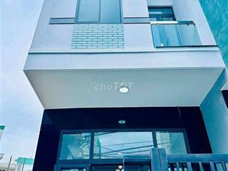 Bán nhà 2 tầng xây mới 100% hẻm Trần Quốc Toản 