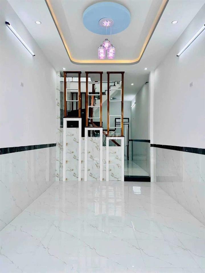 Bán nhà 2 tầng xây mới 100% hẻm Trần Quốc Toản 