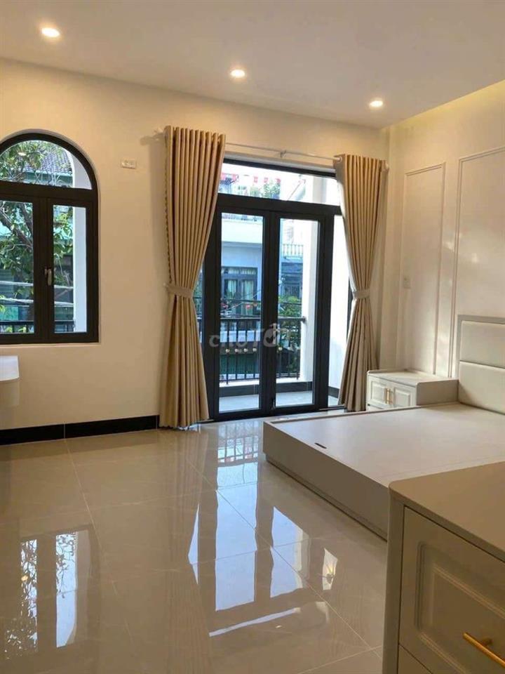 Bán nhà 3 tầng mặt tiền đường Thanh Niên Quy Nhơn