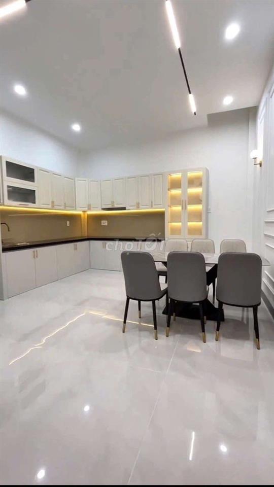 Bán nhà 3 tầng mặt tiền đường Thanh Niên Quy Nhơn