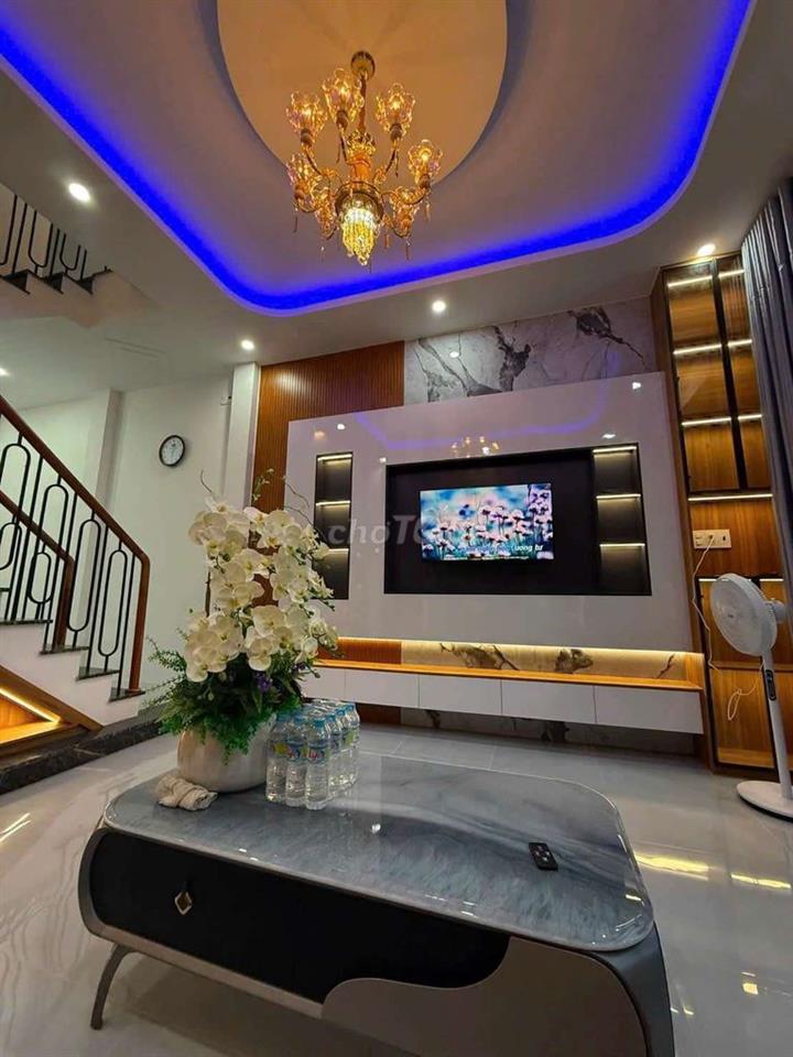 Bán nhà 2 tầng hẻm Thành Thái Quy Nhơb 