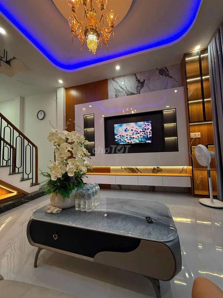 Bán nhà 2 tầng hẻm Thành Thái Quy Nhơb 