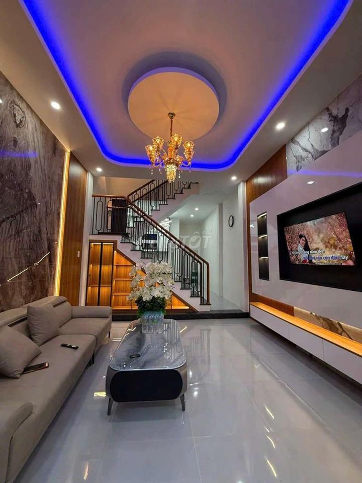 Bán nhà 2 tầng hẻm Thành Thái Quy Nhơb 