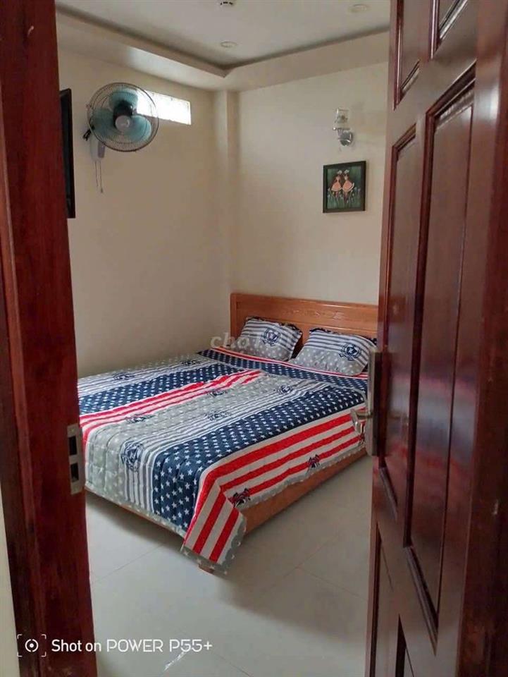 Bán khách sạn 7 tầng cách biển An Dương Vương Quy Nhơn 300