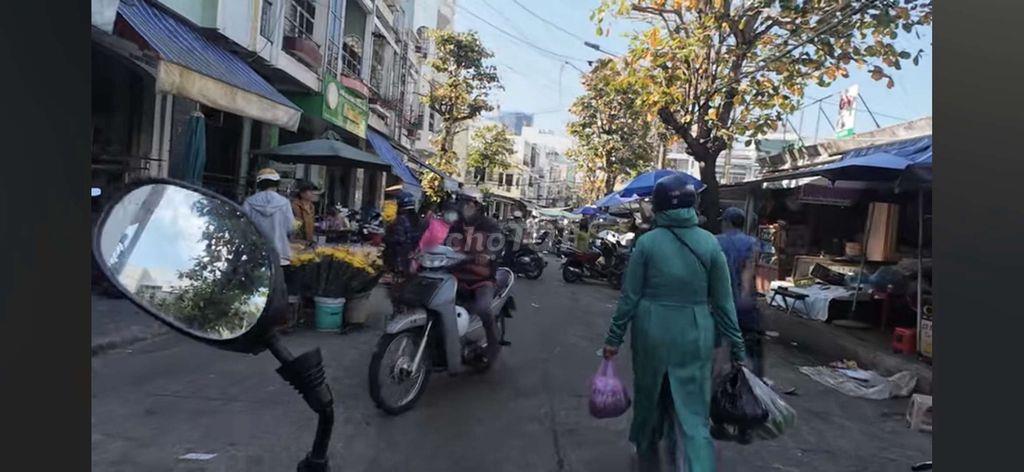 Bán nhà 3 tầng mặt tiền đường Võ Lai Quy Nhơn 