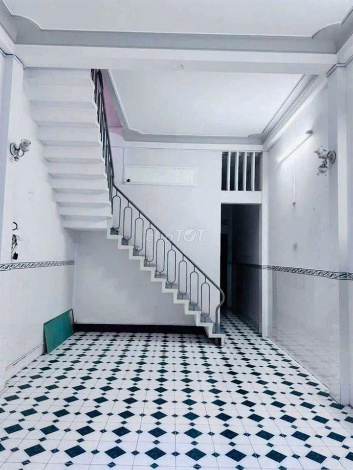Bán nhà mê lỡ mặt tiền khu Chợ Đầm Quy Nhơn