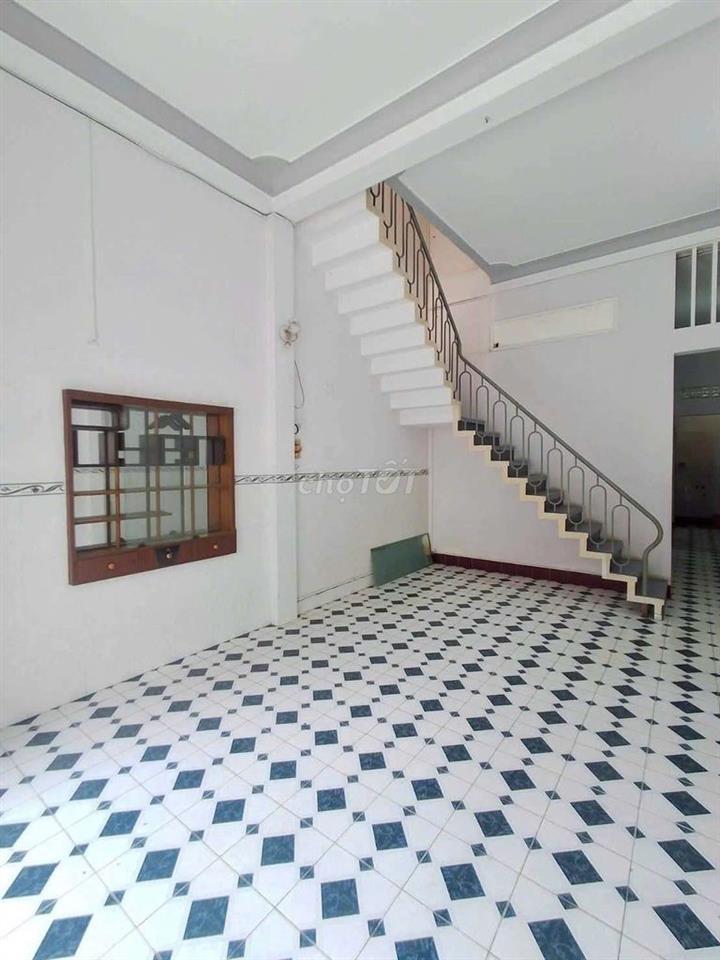 Bán nhà mê lỡ mặt tiền khu Chợ Đầm Quy Nhơn