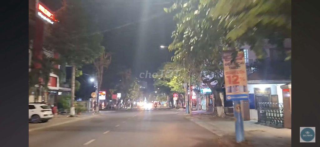 Bán nhà góc 2 tầng mặt tiền Nguyễn Thái Học Quy Nhơn