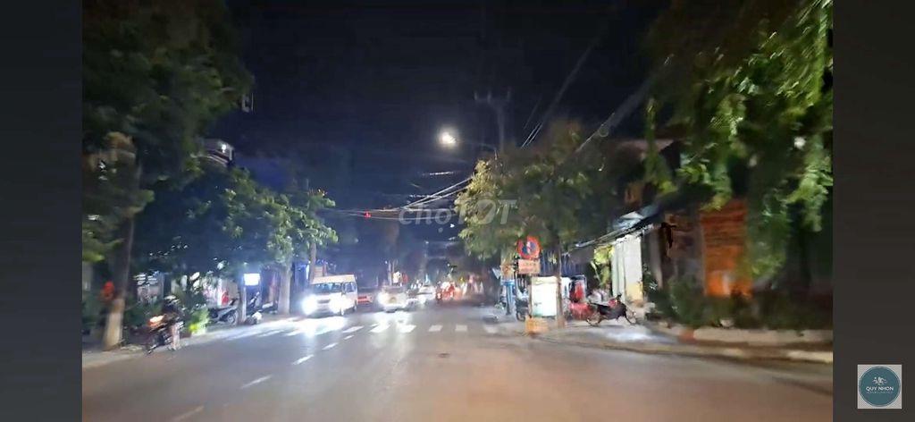 Bán nhà góc 2 tầng mặt tiền Nguyễn Thái Học Quy Nhơn