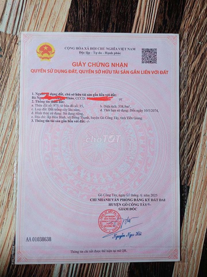 kẹt tiền bán đất vườn có 210 m thổ cư, gần chợ trường học và ủy ban