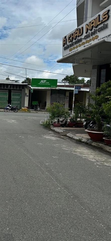 Bán nhà mặt phố tại tp Cao Lãnh, Đồng Tháp giá rẻ bất ngờ