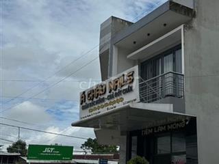 Bán nhà mặt phố tại tp Cao Lãnh, Đồng Tháp giá rẻ bất ngờ