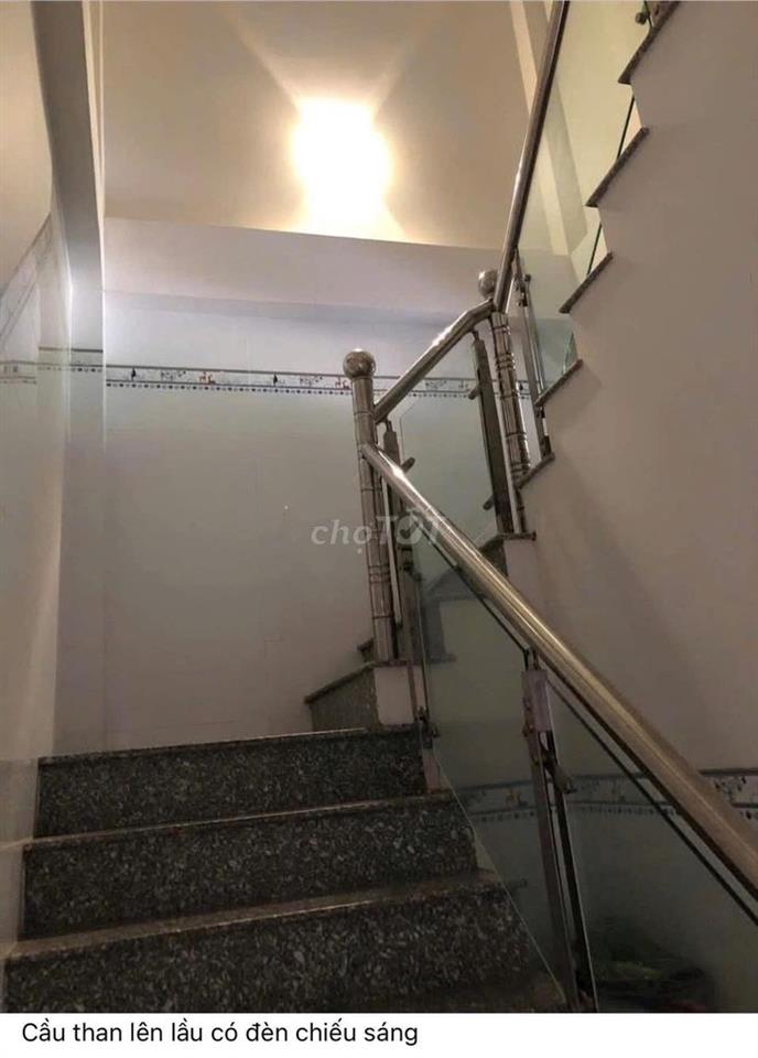 Bán nhà mặt phố tại tp Cao Lãnh, Đồng Tháp giá rẻ bất ngờ