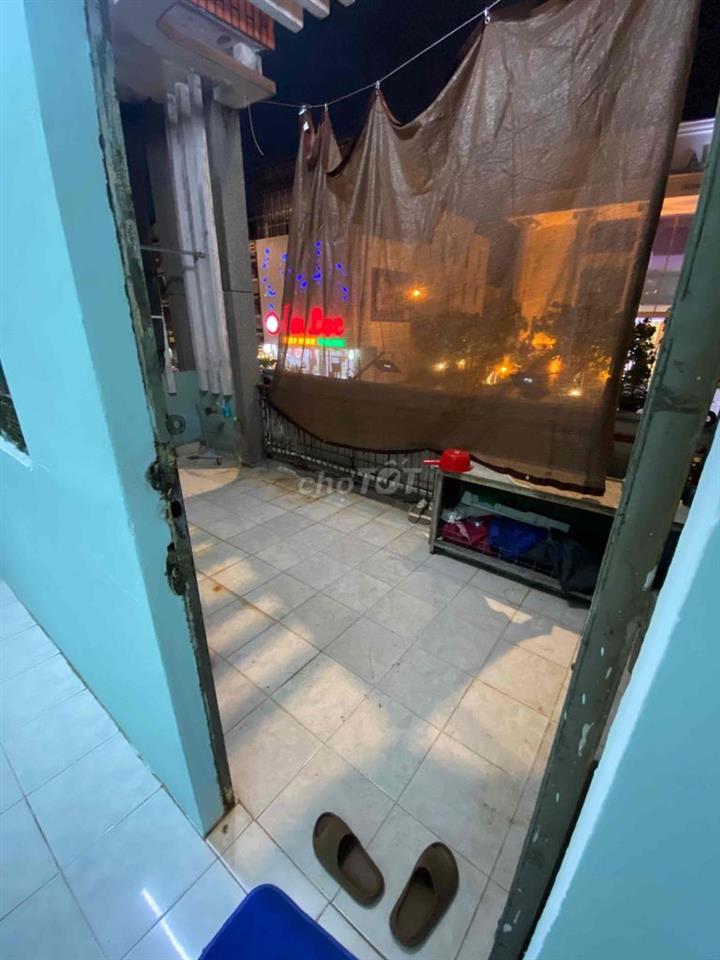 Cho thuê phòng chính chủ, phòng và ban công rộng