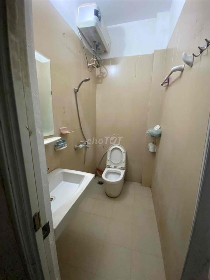 phòng trọ ngõ 83 đào tấn thông sang ngõ 30 bưởi, giá thuê : 2tr