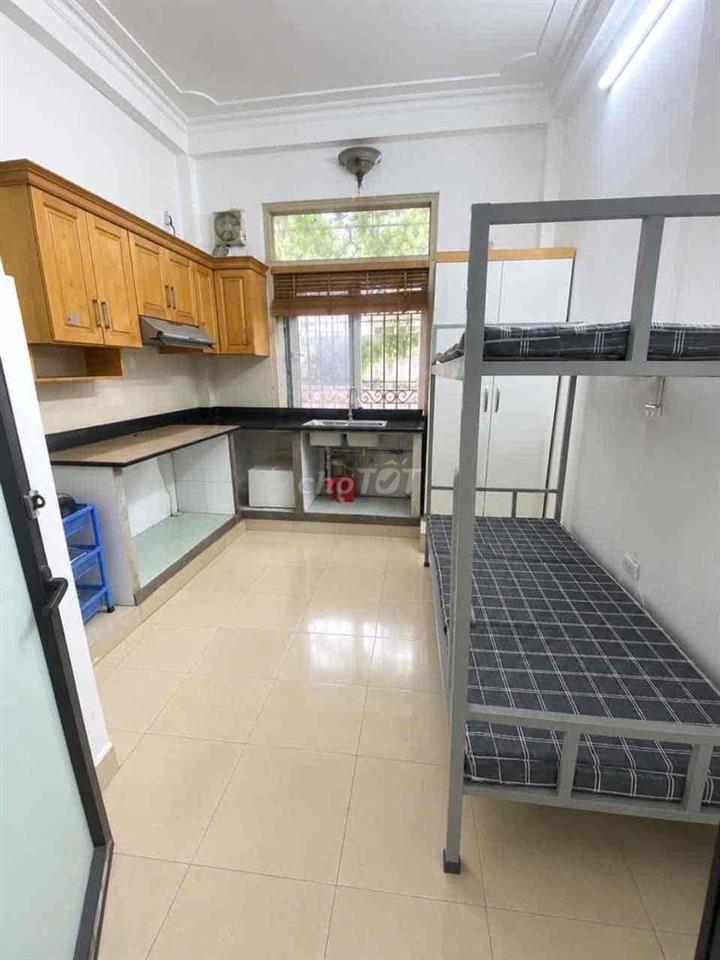 phòng trọ ngõ 83 đào tấn thông sang ngõ 30 bưởi, giá thuê : 2tr3