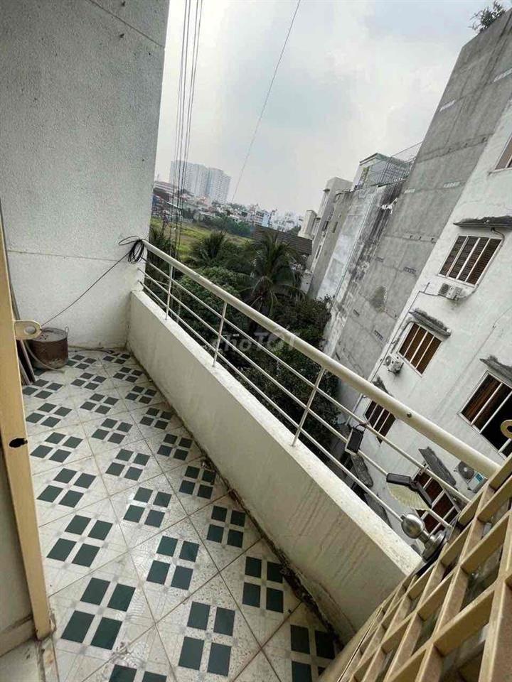 CHO THUÊ CHUNG CƯ 2PN THOÁNG MÁT CỬA SỔ