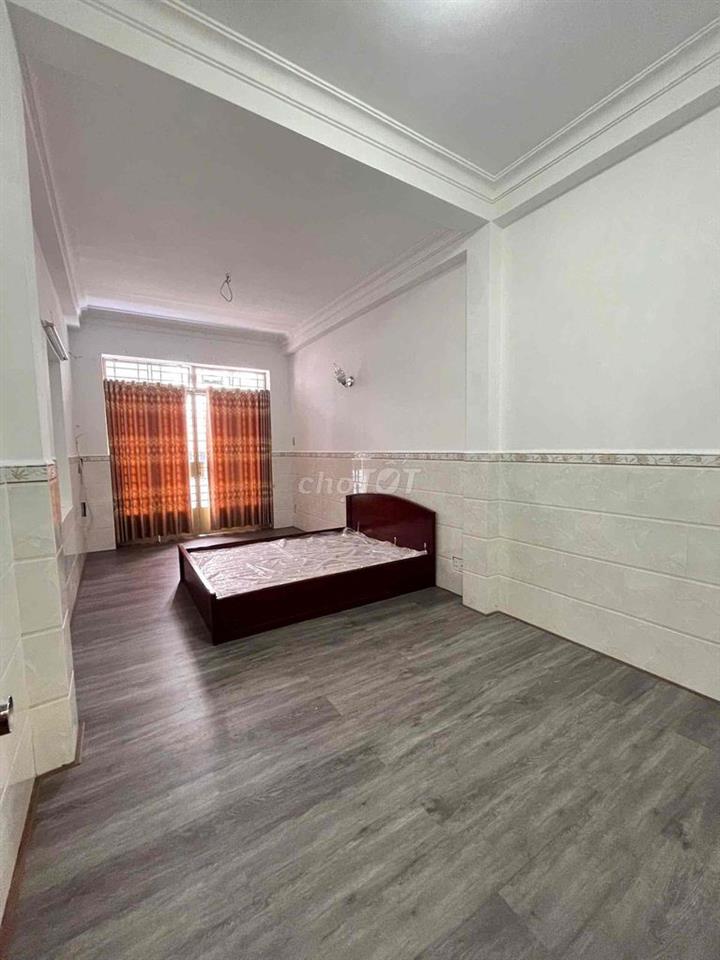 CHO THUÊ NHÀ MẶT TIỀN QUẬN PHÚ NHUẬN