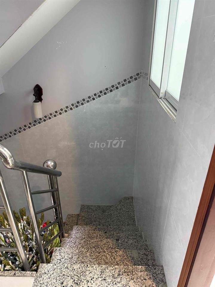 CHO NỮ THUÊ - BAO ĐIỆN NƯỚC - GẦN ĐH NGUYỄN TẤT THÀNH