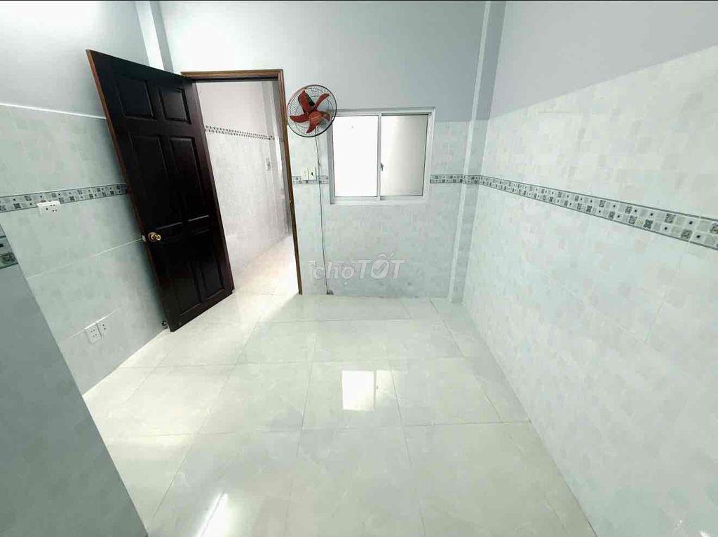 CHO NỮ THUÊ - BAO ĐIỆN NƯỚC - GẦN ĐH NGUYỄN TẤT THÀNH