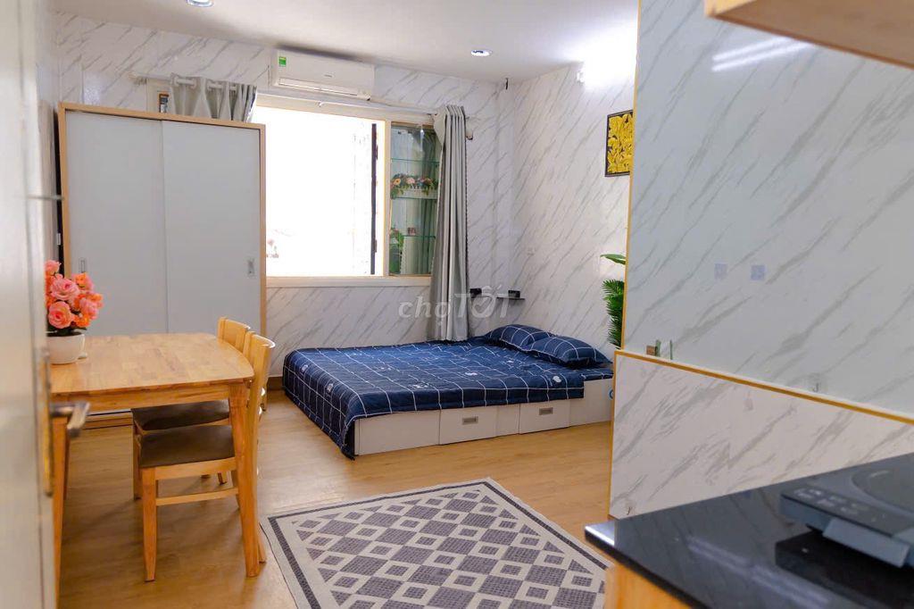 🔥 CHO THUÊ CĂN HỘ 1PN 45M² CÓ BAN CÔNG, MÁY GIẶT RIÊNG – QUẬN 1