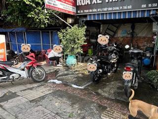 Sang mặt bằng rửa xe Mặt Tiền Đường Phạm Văn Đồng