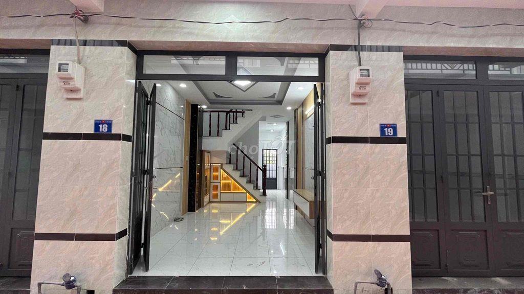 nhà phố 1 trệt 1 lầu , đường đinh đức thiện