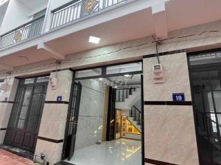 nhà phố 1 trệt 1 lầu , đường đinh đức thiện