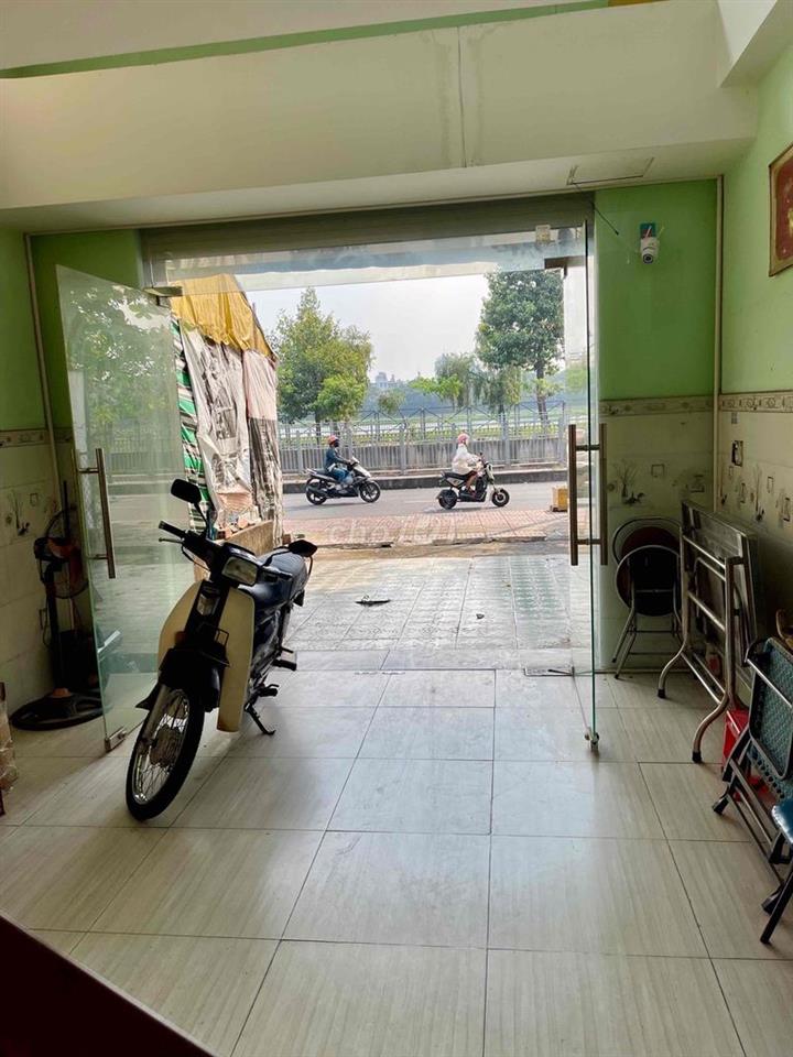 CHO THUÊ MẶT BẰNG TẦNG TRỆT.