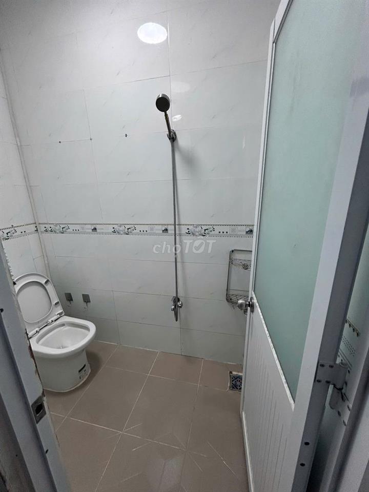 Nhà SHR 50m2, trung tâm TT Hóc Môn, sát bên Lê Thị Hà
