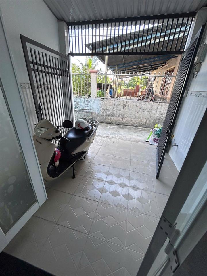 Nhà SHR 50m2, trung tâm TT Hóc Môn, sát bên Lê Thị Hà