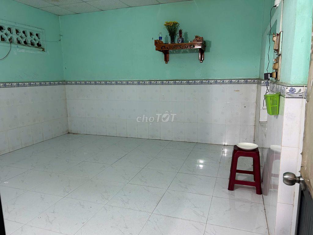 Cho thuê nhà nguyên căn, 3 ngủ, 1 kho, dtsd 115m2, TT Hóc Môn