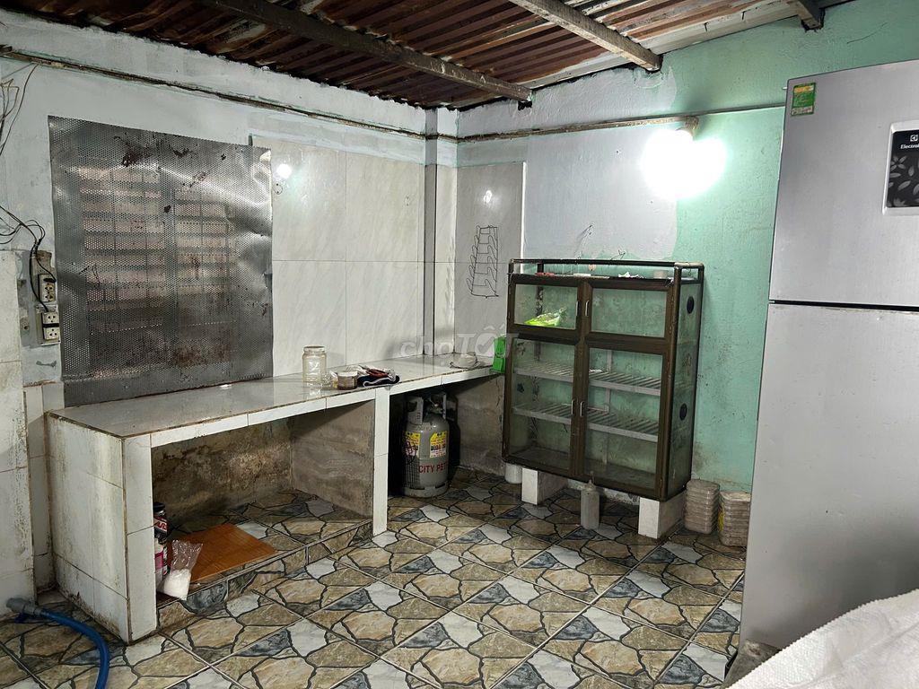 Cho thuê nhà nguyên căn, 3 ngủ, 1 kho, dtsd 115m2, TT Hóc Môn