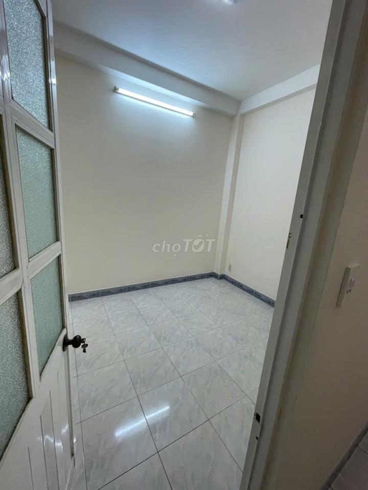 CHO THUÊ TẦNG 1 PHÙ HỢP GIA ĐÌNH