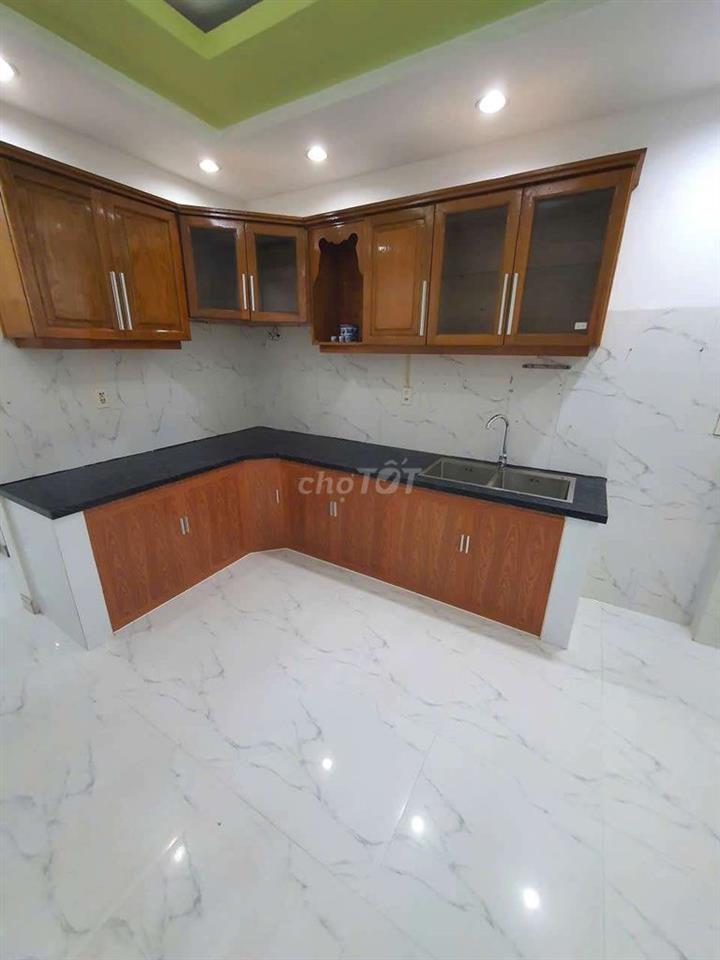 nha cho thuê.4m x 14m 2 làu 4p ngu 4wc