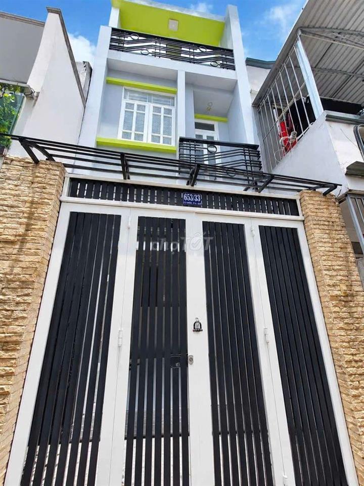 nha cho thuê.4m x 14m 2 làu 4p ngu 4wc