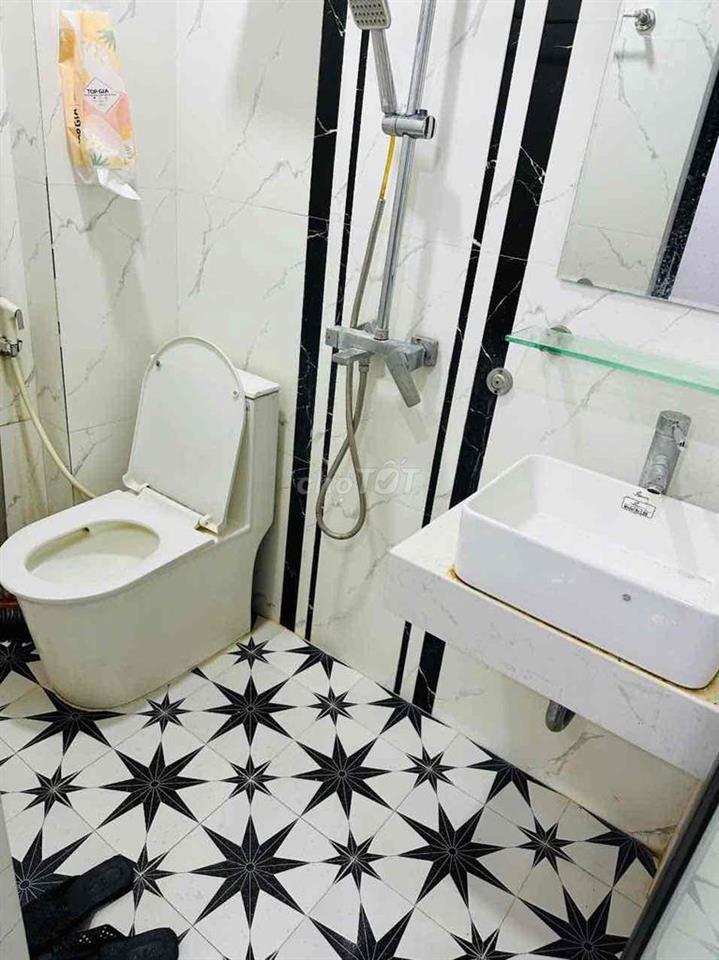 chính chủ cho thuê căn hộ mini p303, chung cư 18 ngõ 19 Đông Tác,