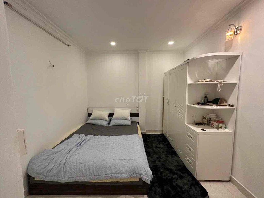 Góc tìm người Hiện tại mình đang còn trống căn nhà gò vấp cạnh vincom