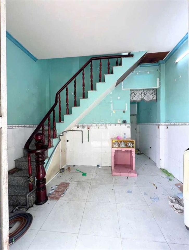 Nhà 67m2 Gía 900 triệu ở đường Lê Thị Hồng Gấm , Thị Trấn Hóc Môn