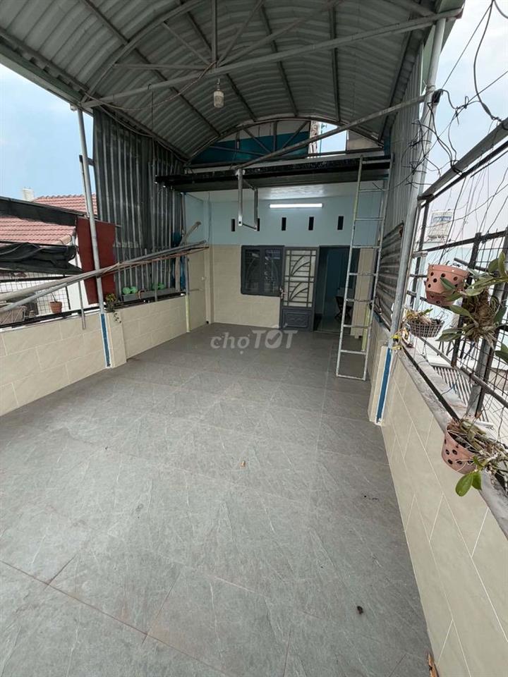 Nhà Thủ Đức 4pn 3nvs có sân thượng