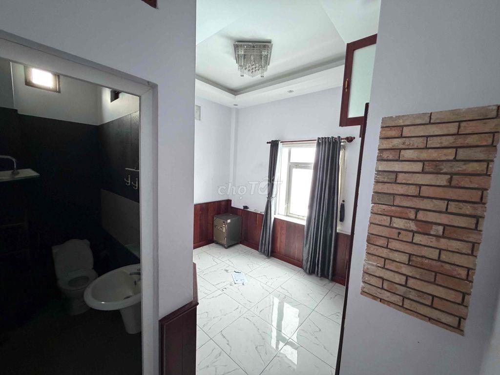 Cho thuê nhà mặt tiền