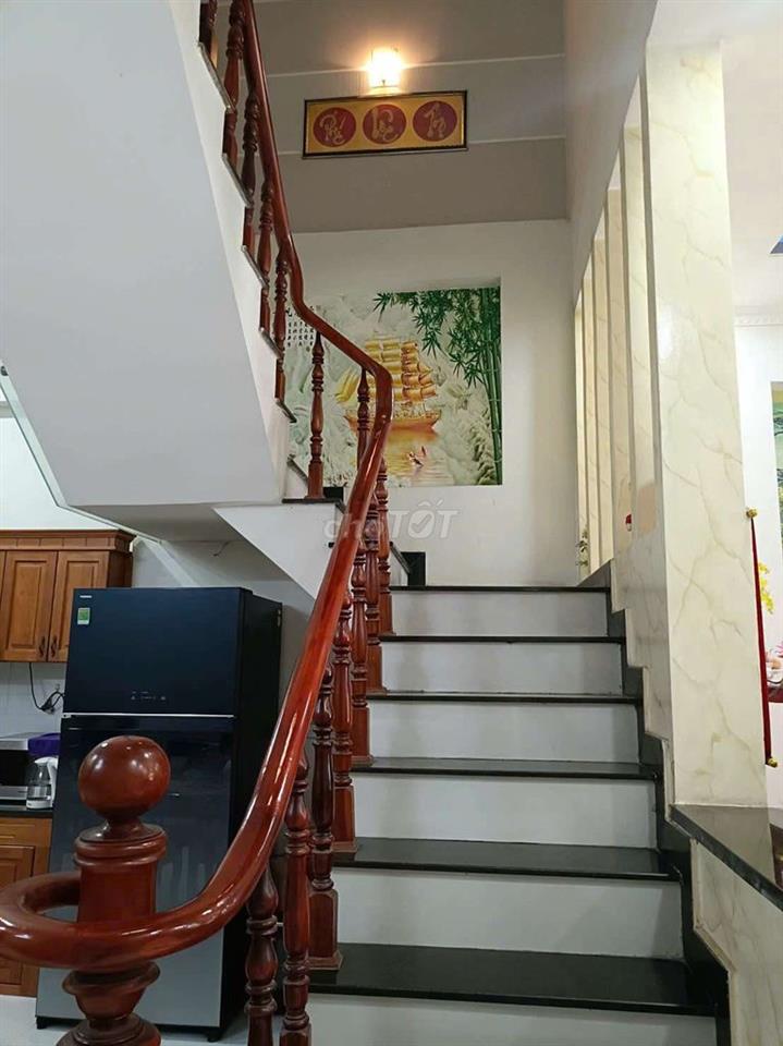 chính chủ cần bán nhà dĩ an 