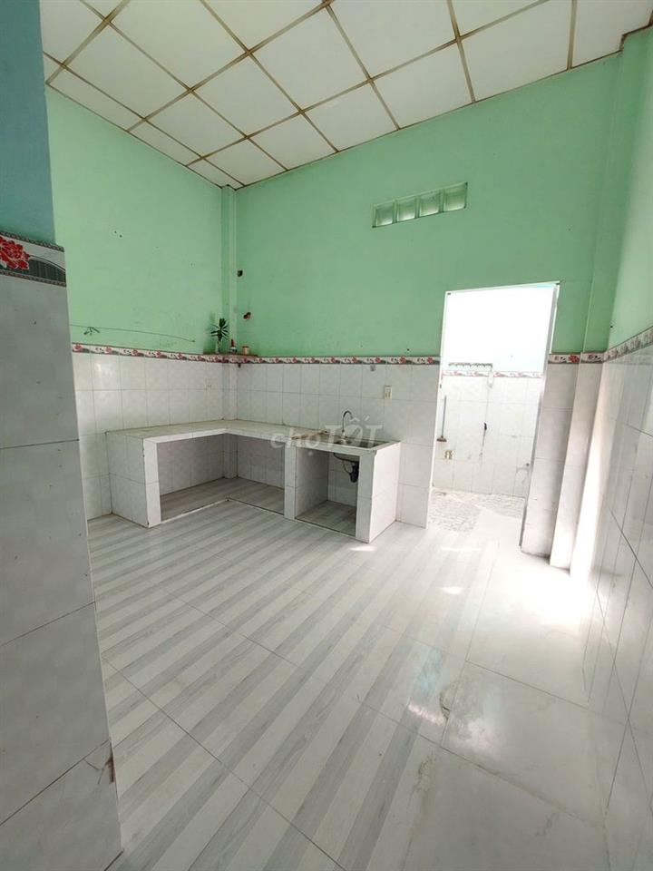 BÁN GẤP NHÀ CẤP 4 - Vị trí đắc địa gần KCN Vĩnh Lộc 2 & Phúc Long
