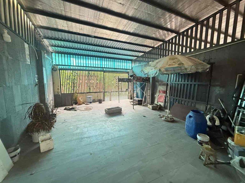 Bán nhà diện tích rộng. phù hợp ở. văn phòng công ty