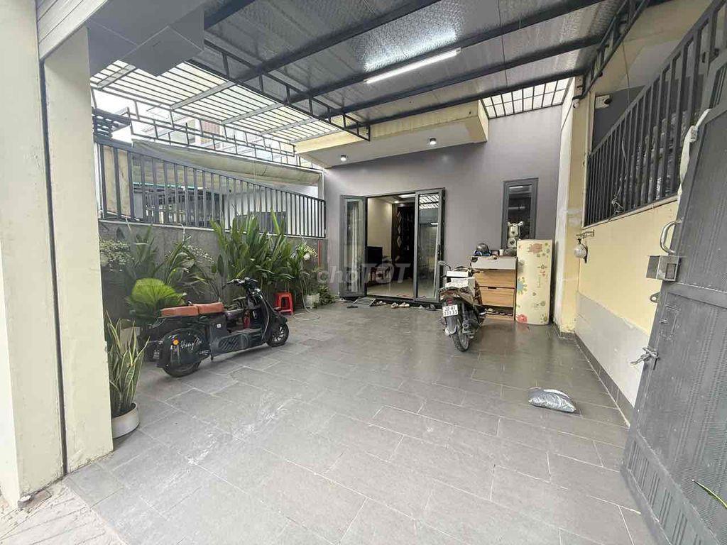 Bán nhà diện tích rộng. phù hợp ở. văn phòng công ty