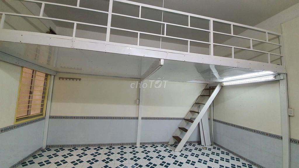 CHO THUÊ CĂN HỘ C/C BÀU CÁT II giá chỉ 4tr5