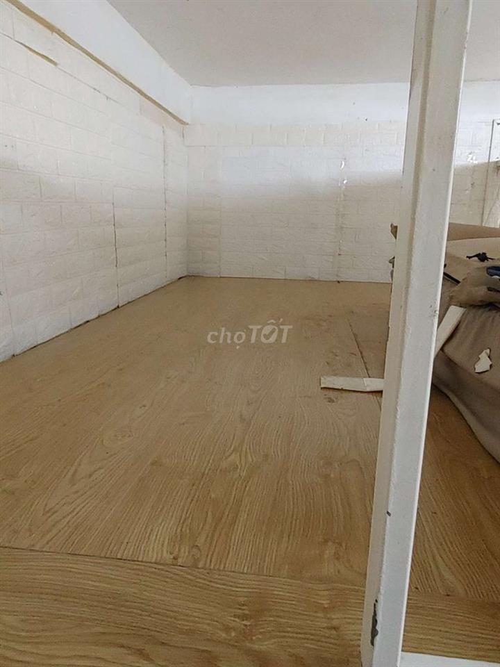 Tập thể tầng 2, mặt tiền phố