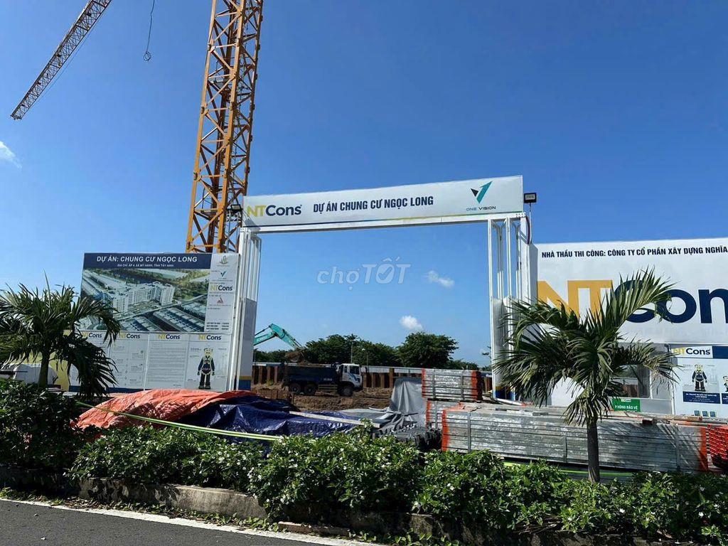 BÁN GẤP NỀN SỔ HỒNG GIÁP TPHCM