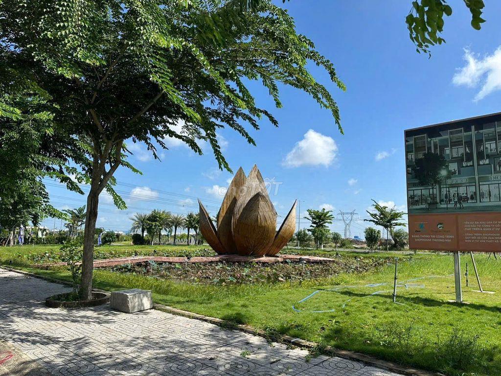 BÁN GẤP NỀN SỔ HỒNG GIÁP TPHCM