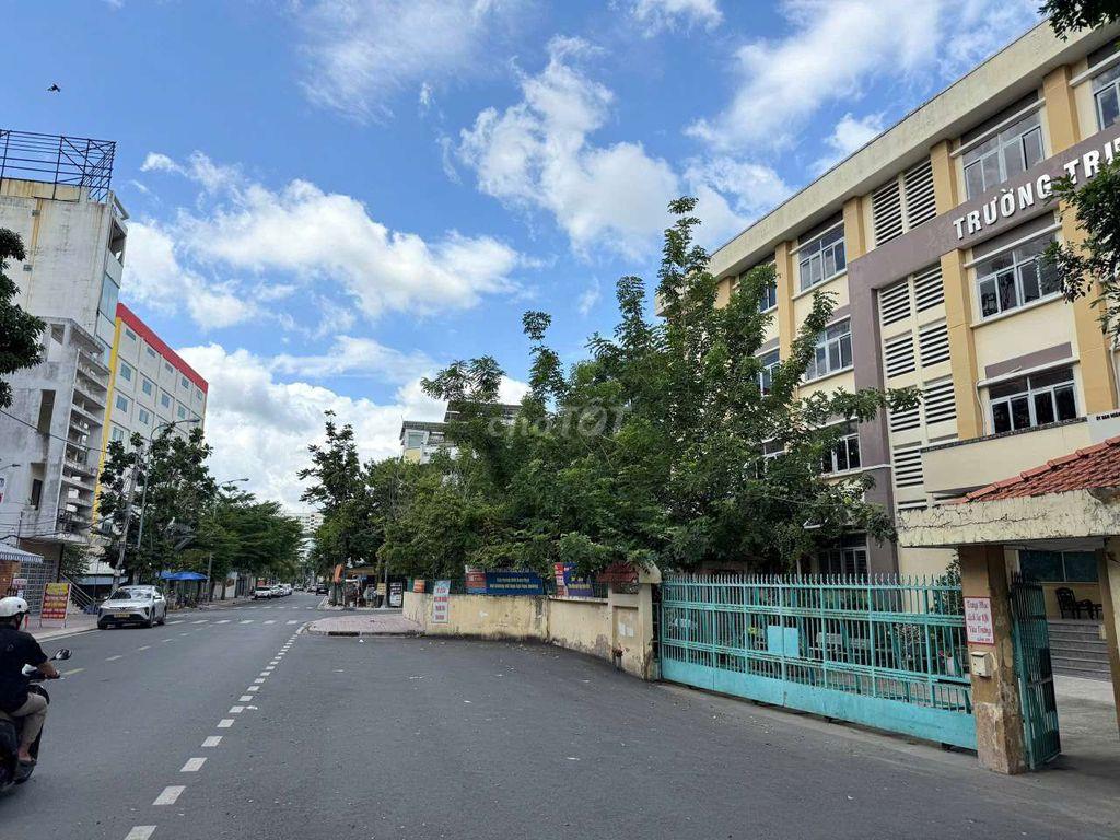 Chính chủ Cần bán gấp nhà mặt tiền kinh doanh 